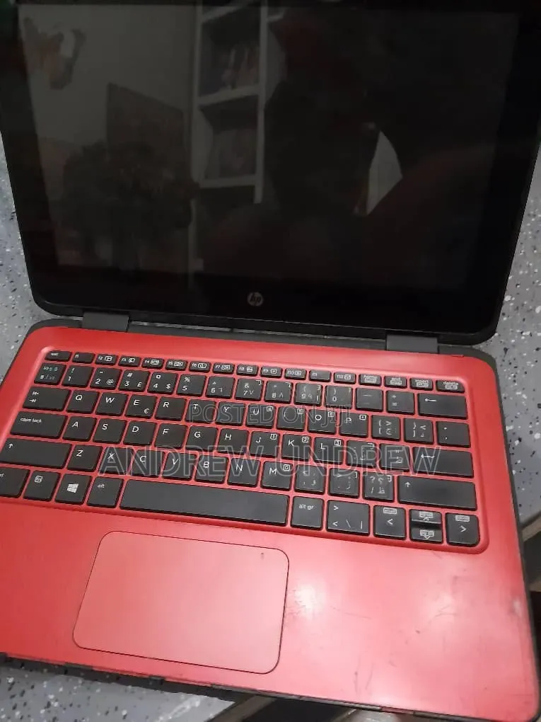 Laptop HP Pavilion x360 4GB Intel Pentium HDD 128GB