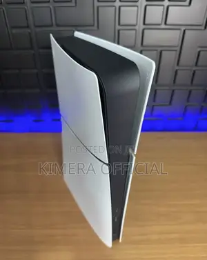 PS5 Slim Digital, No Discs Needed. No More 'Kikute' Situations.