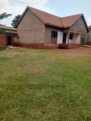 5bdrm House in Jomayi Estates, Bulenga for sale