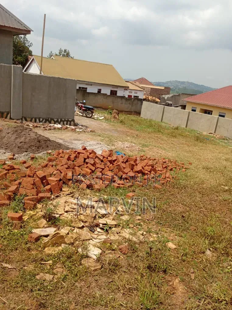 3bdrm Room & Parlour in Oscar Estates, Bulenga for sale