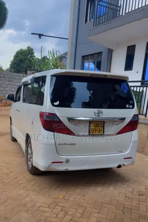 Toyota Alphard 2.4 Petrol AWD 2010 White