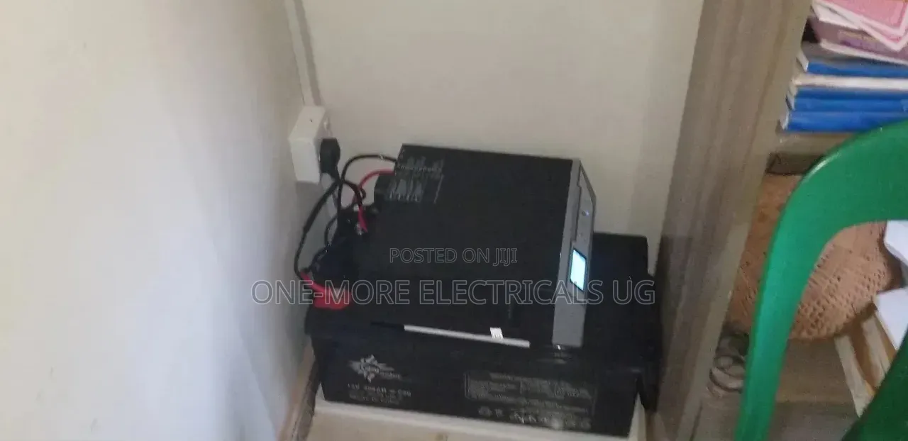 Reliable Backup System 200ah Battery and 900va Inverter Charger 12vol
