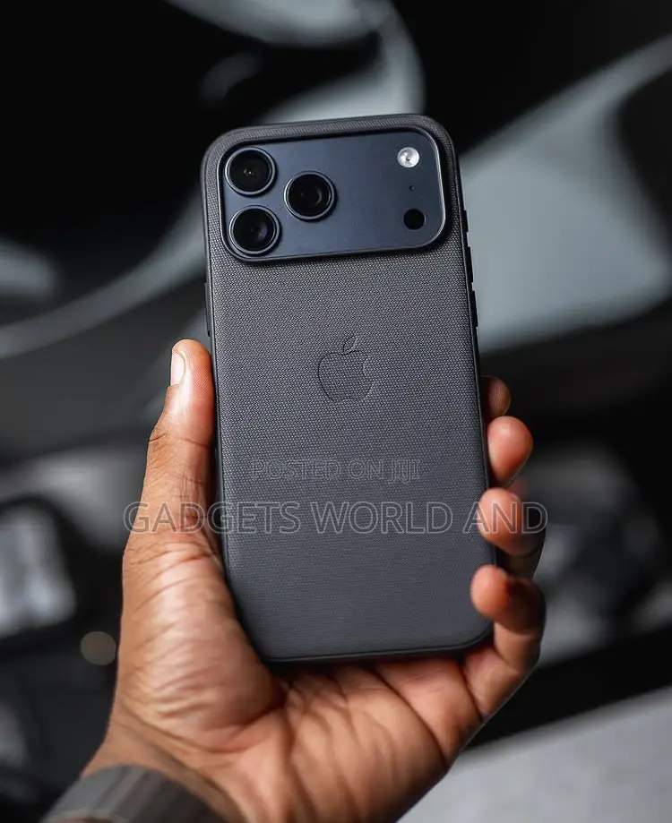 New Apple iPhone 17 Pro Max 256 GB Blue