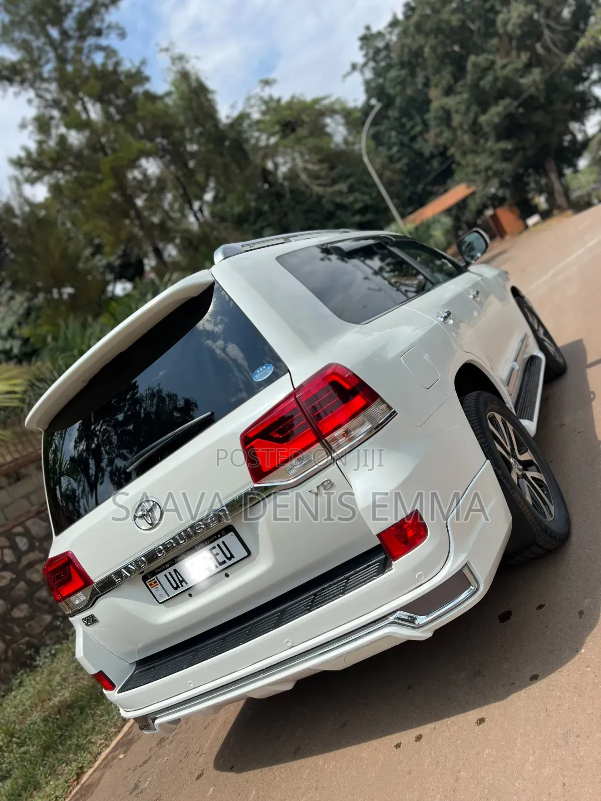 Toyota Land Cruiser 2017 White