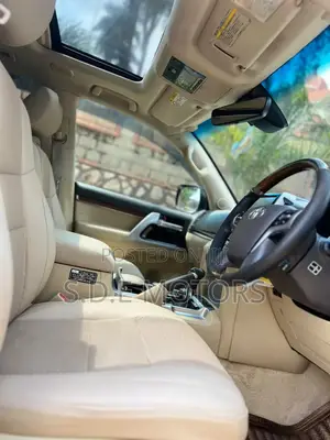 Toyota Land Cruiser 5.7 V8 VX-S 2017 White