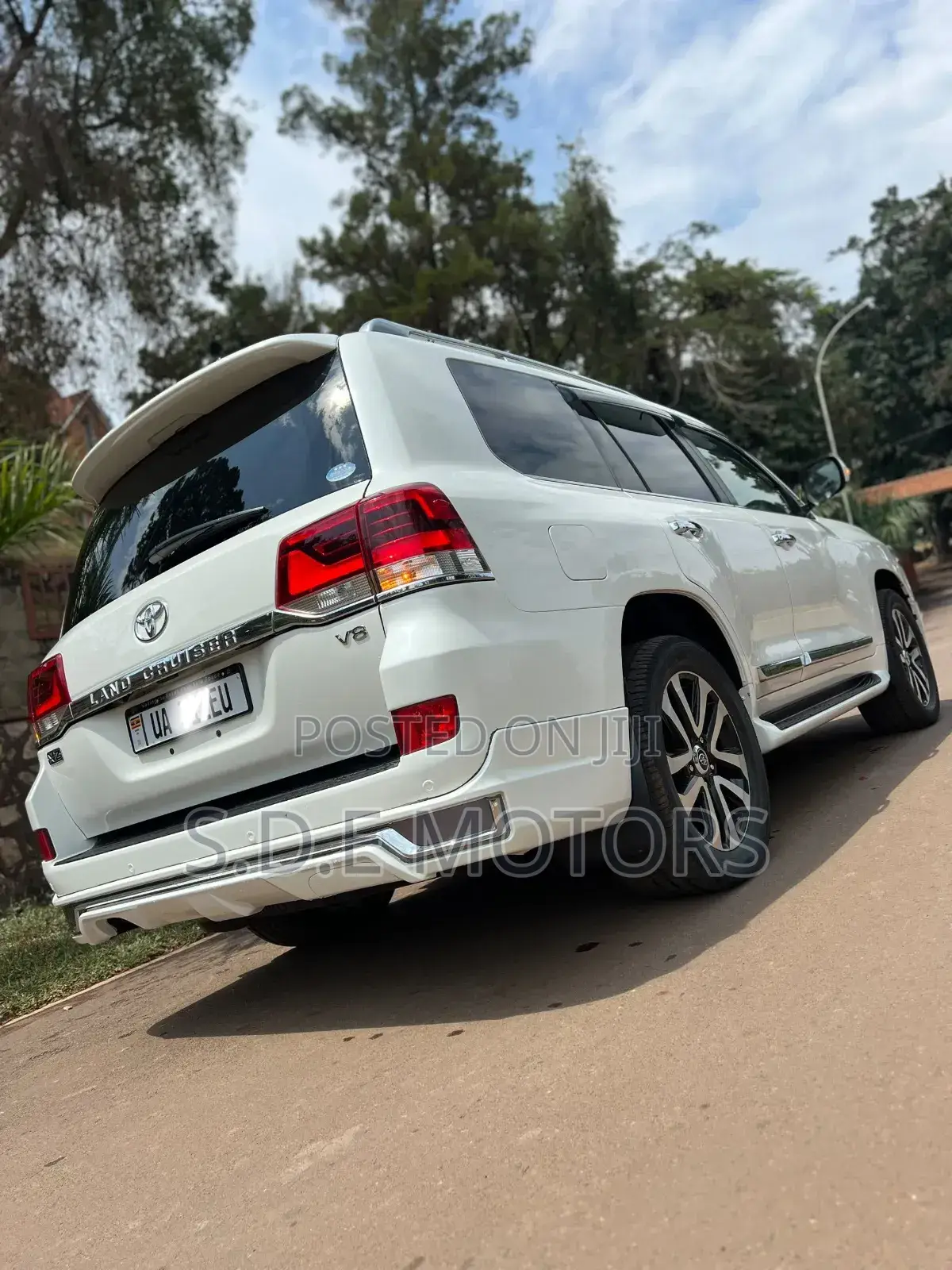 Toyota Land Cruiser 5.7 V8 VX-S 2017 White