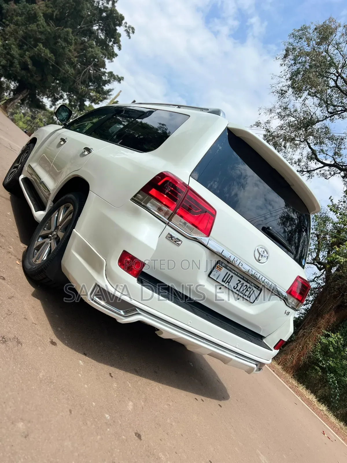 Toyota Land Cruiser 2017 White