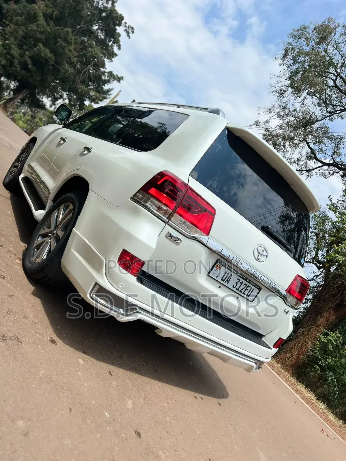 Toyota Land Cruiser 5.7 V8 VX-S 2017 White