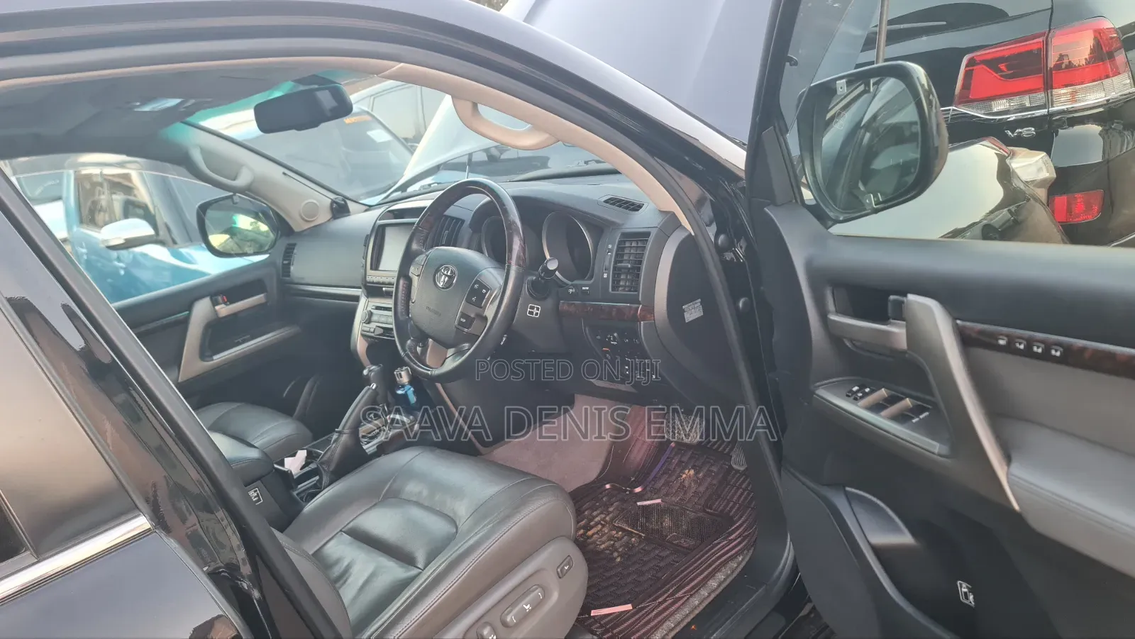 Toyota Land Cruiser 2010 Black