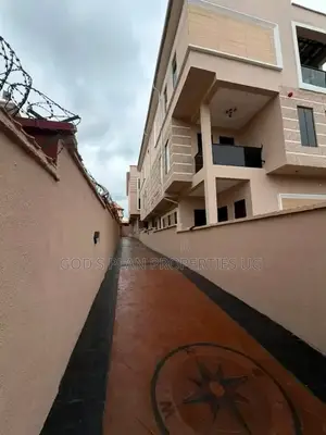 3bdrm Apartment in Bugolobi, Central Division for rent