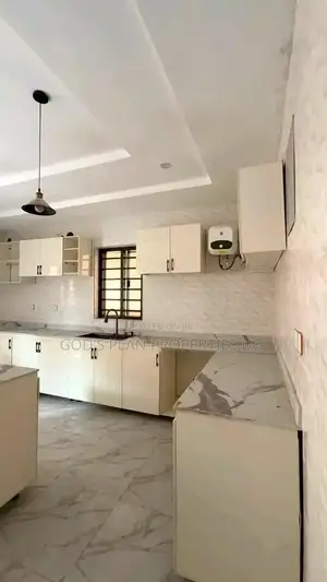 3bdrm Apartment in Bugolobi, Central Division for rent