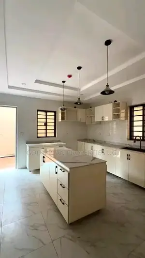 3bdrm Apartment in Bugolobi, Central Division for rent