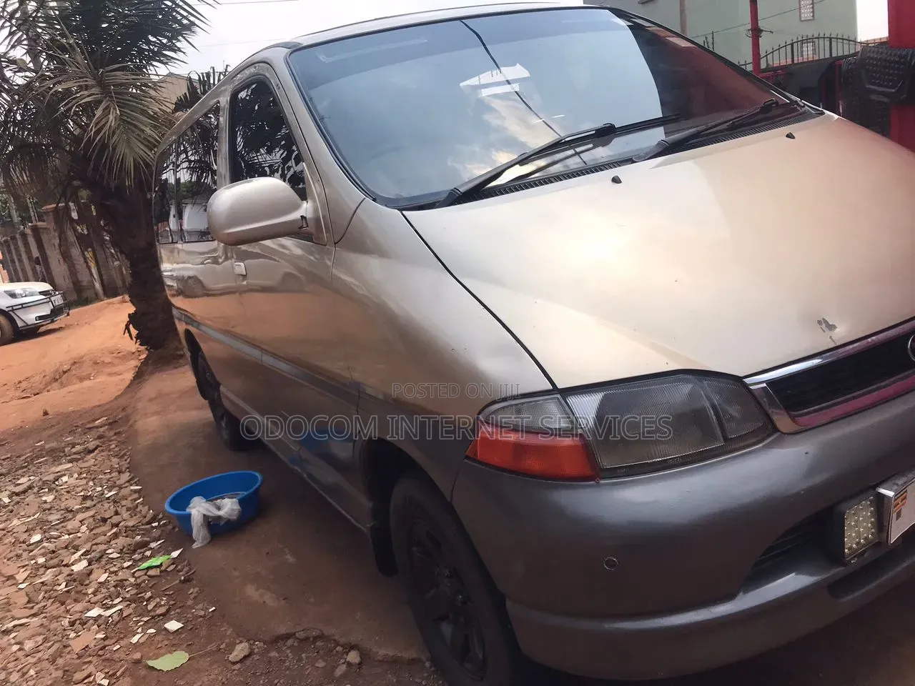 Toyota Granvia 1997 Silver