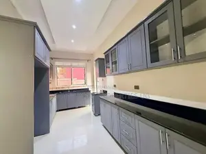 5bdrm Bungalow in Bunga Estate, Central Division for rent