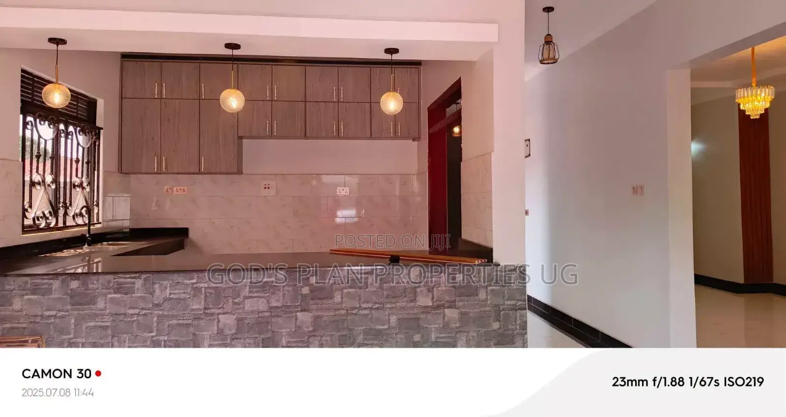 5bdrm Bungalow in Gabba Estate, Central Division for rent