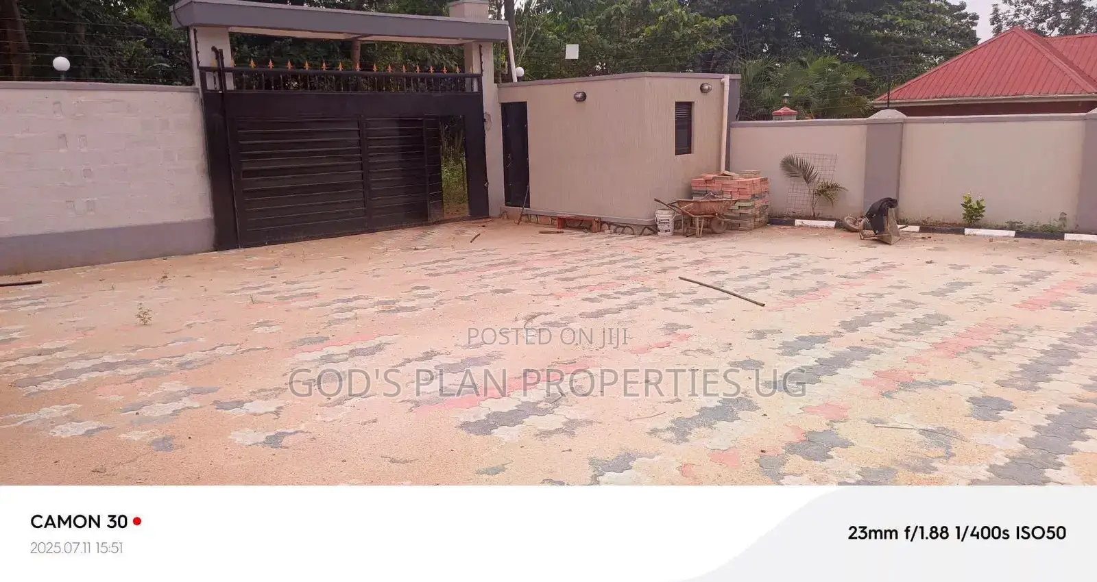 5bdrm Bungalow in Gabba Estate, Central Division for rent