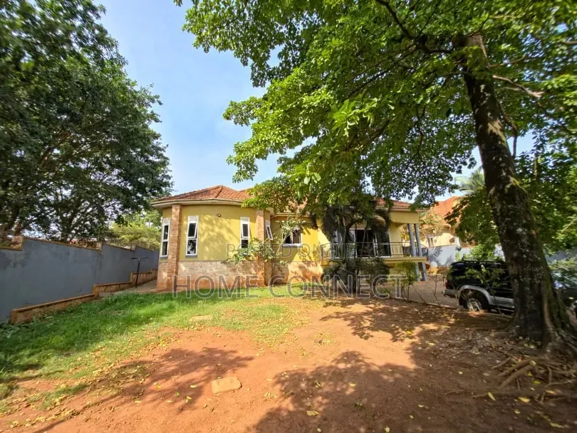 5bdrm Bungalow in Bugoloobi Luthuli, Central Division for rent