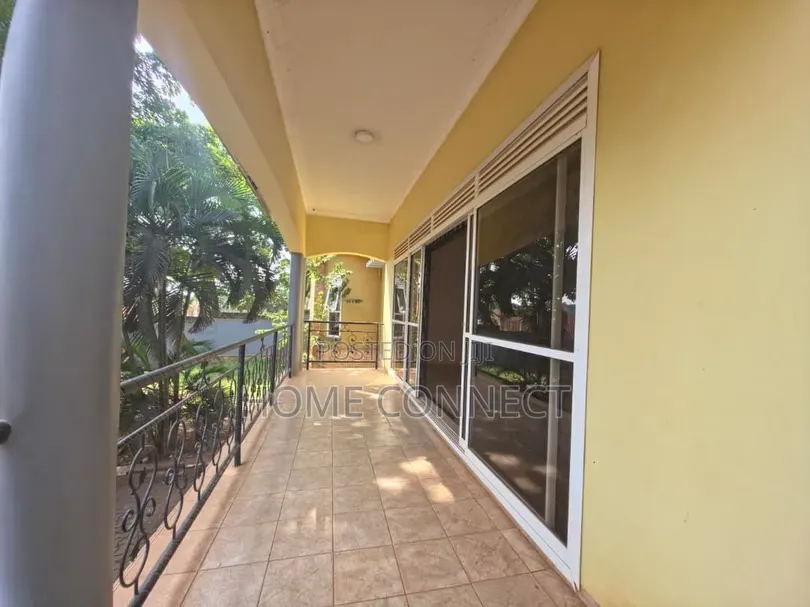 5bdrm Bungalow in Bugoloobi Luthuli, Central Division for rent
