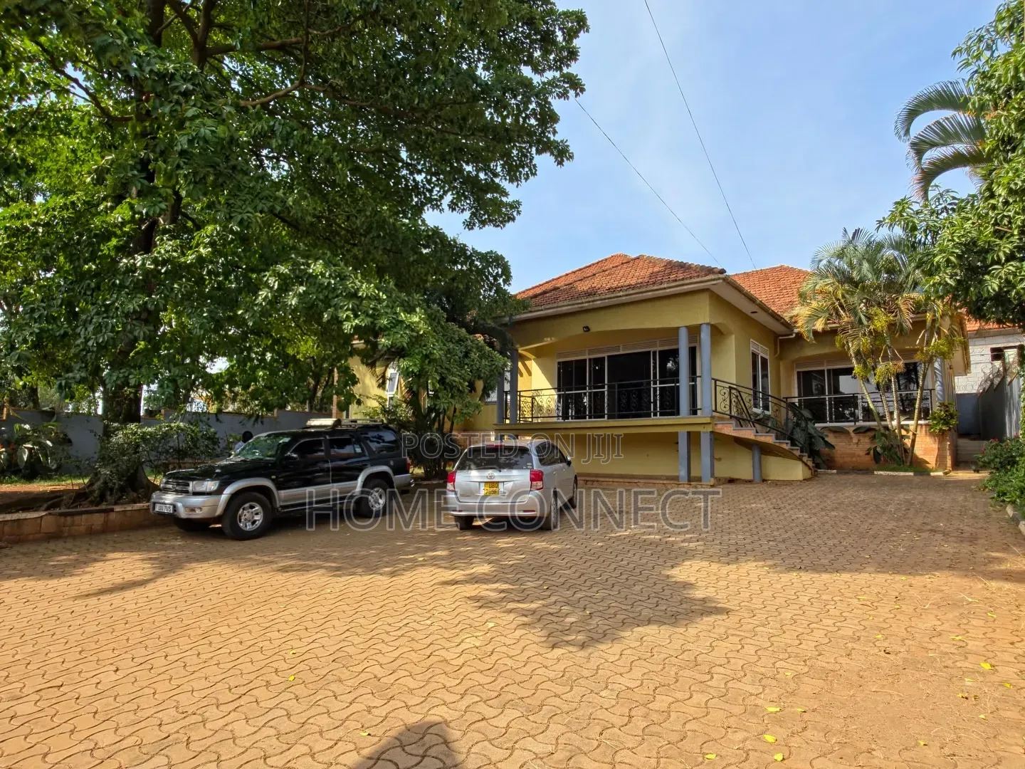 5bdrm Bungalow in Bugoloobi Luthuli, Central Division for rent