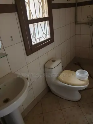 1bdrm House in Kansanga Estate, Central Division for rent