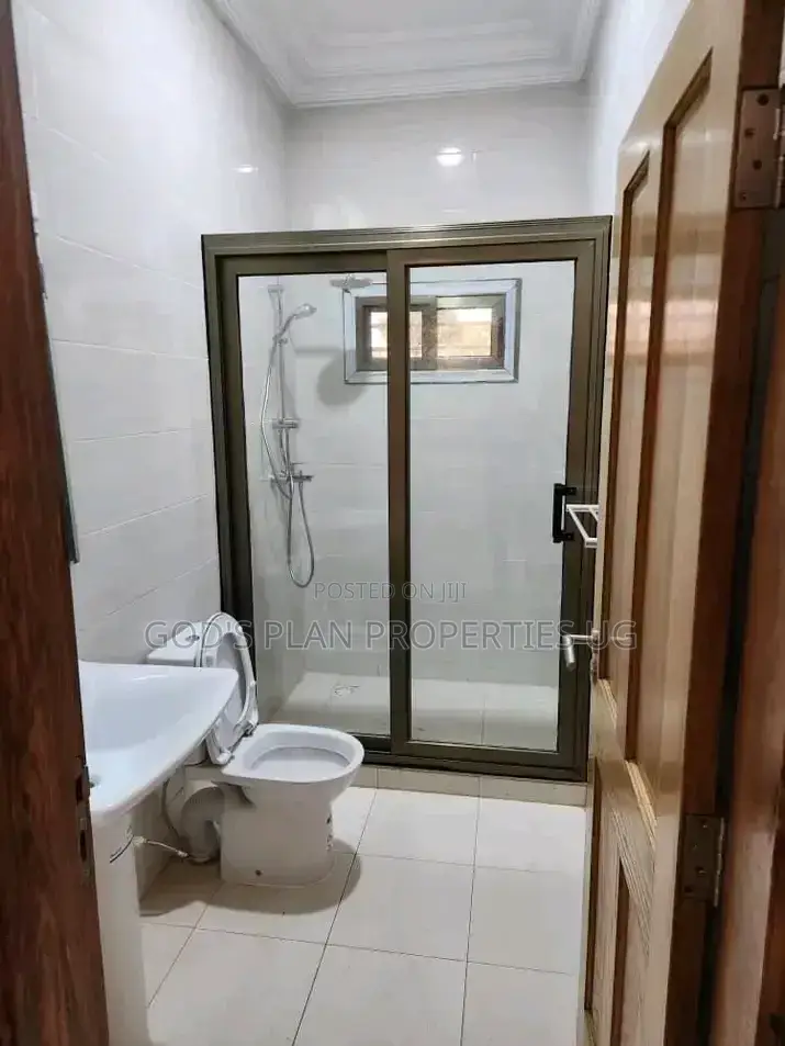 2bdrm Apartment in Munyonyo Estate, Central Division for rent