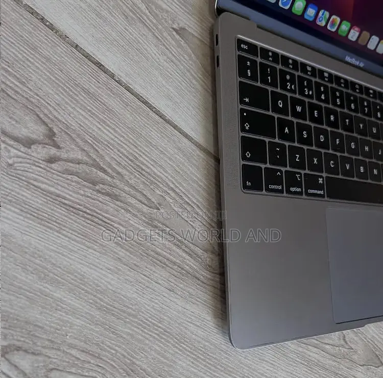 Laptop Apple MacBook Air 2019 8GB Intel Core i5 SSD 256GB