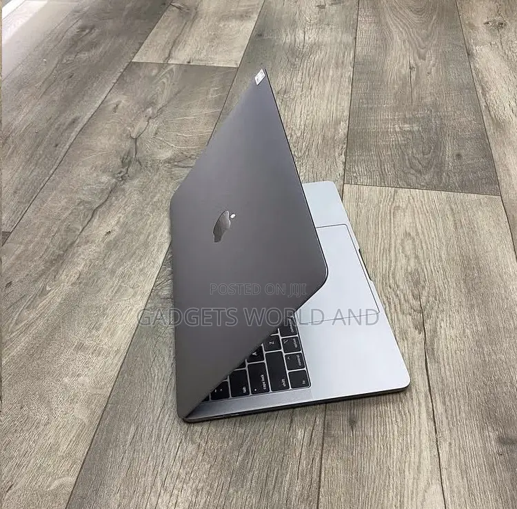 Laptop Apple MacBook Pro 2019 16GB Intel Core i7 SSD 256GB