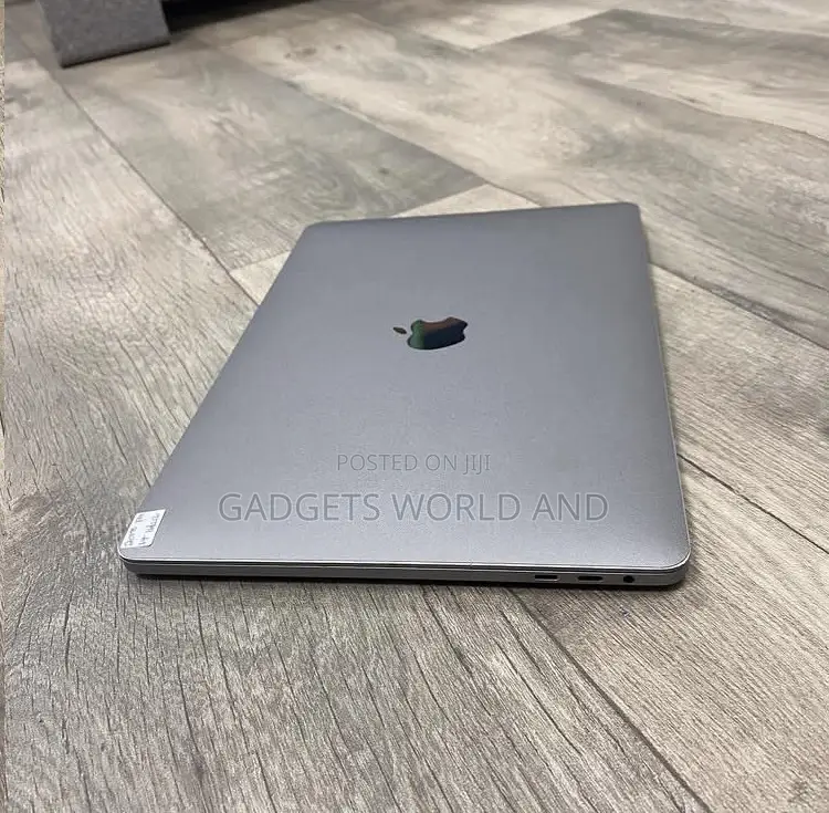 Laptop Apple MacBook Pro 2019 16GB Intel Core i7 SSD 256GB