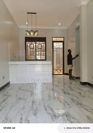 4bdrm Bungalow in Kansanga Estate, Central Division for rent