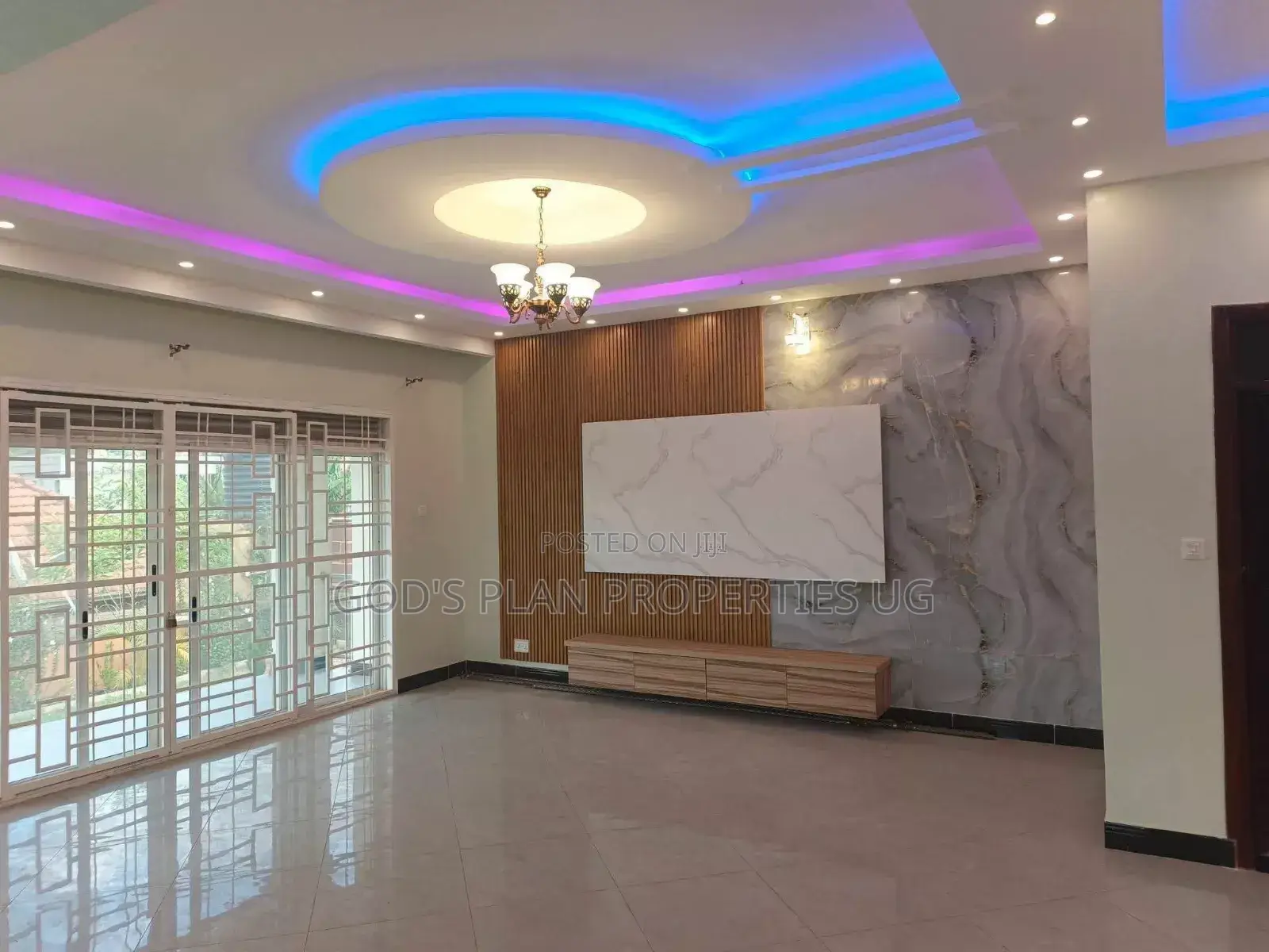 4bdrm Bungalow in Kansanga Estate, Central Division for rent