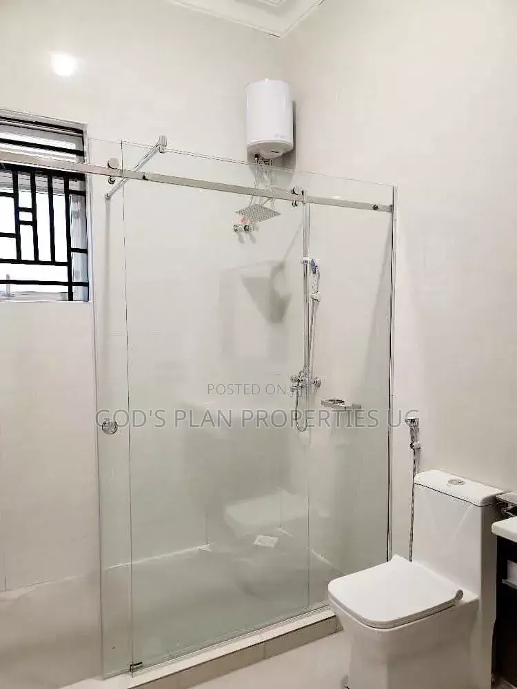 4bdrm Bungalow in Kansanga Estate, Central Division for rent