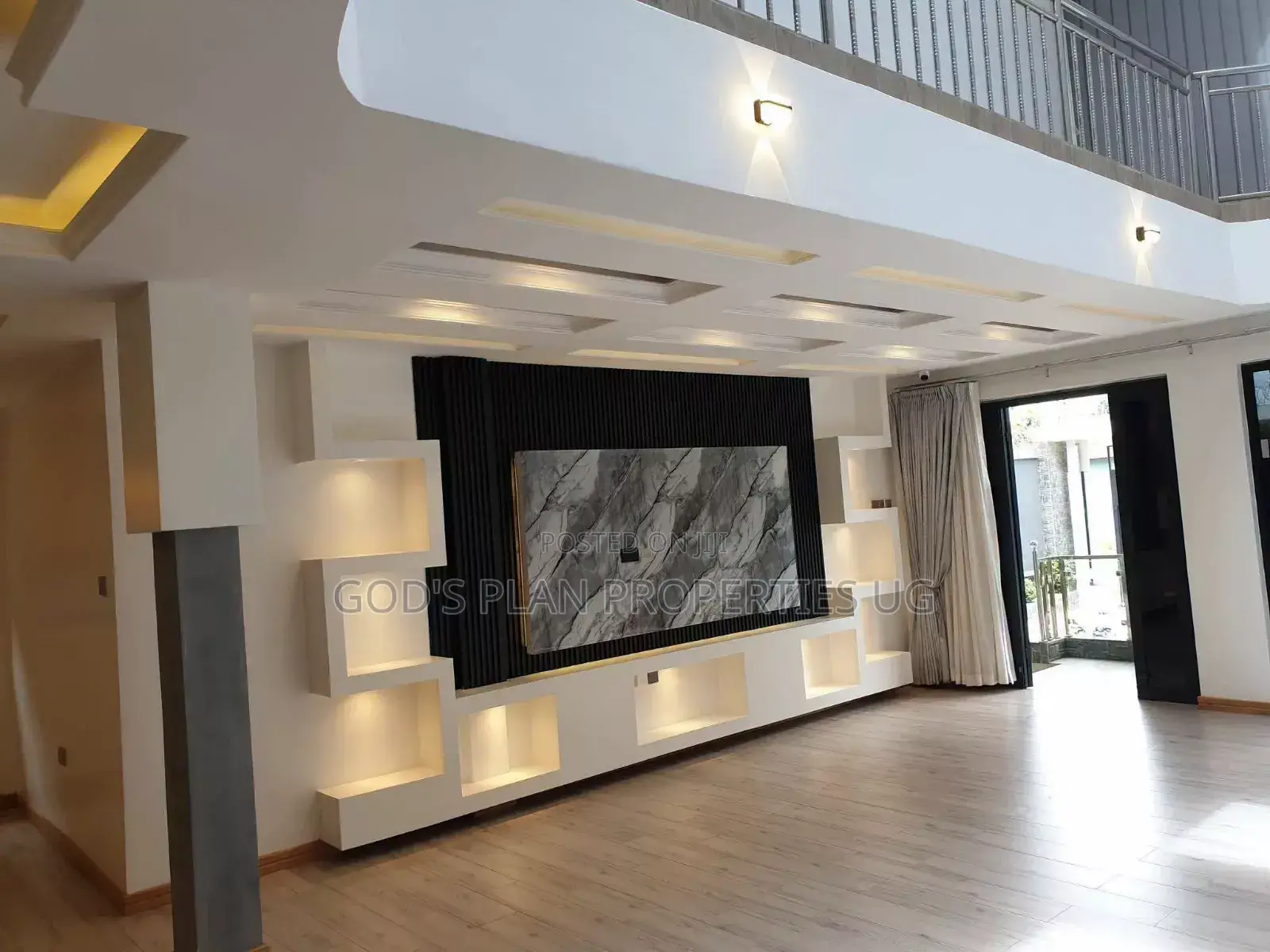 5bdrm Duplex in Kasanga Estate, Central Division for rent
