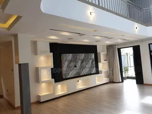 5bdrm Duplex in Kasanga Estate, Central Division for rent