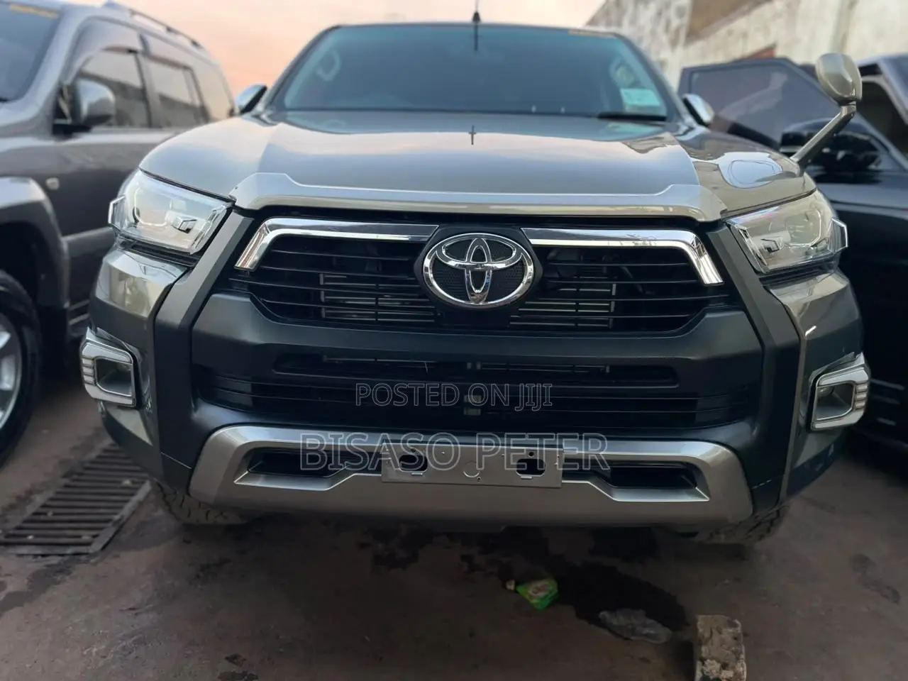 Toyota Hilux Revo Double Cab Deisel 2.8 AWD 2017 Gray