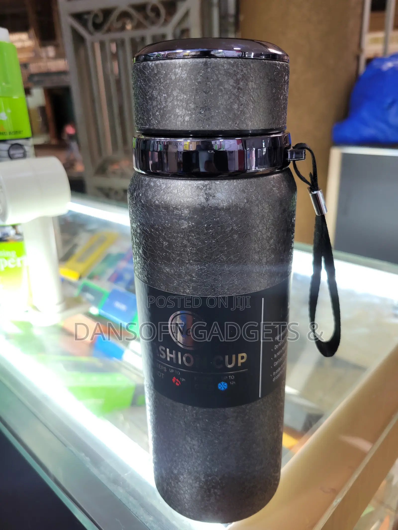 800ml Textured Stainless Steel Vacuum Bottle – 24H Hot / 24H Cold