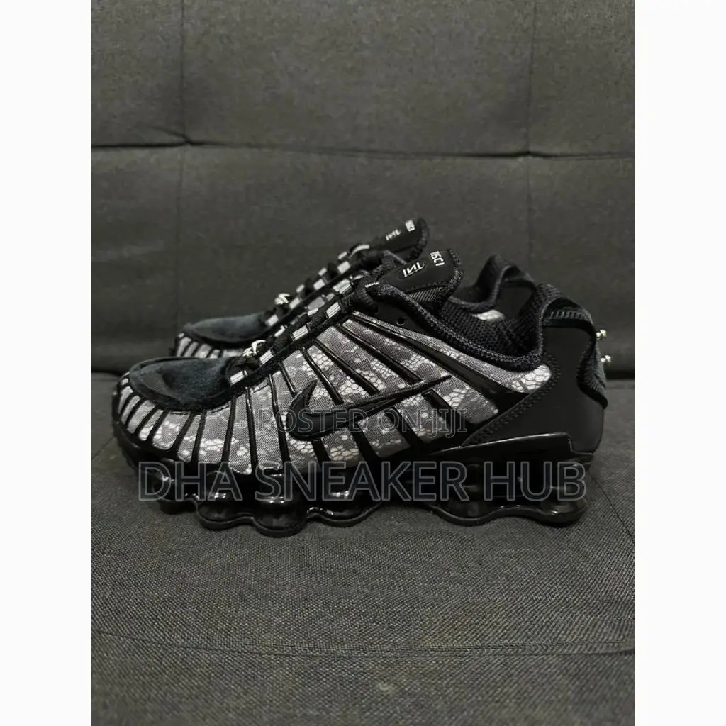 Nike Shox Black Grey Fashion Sneakers