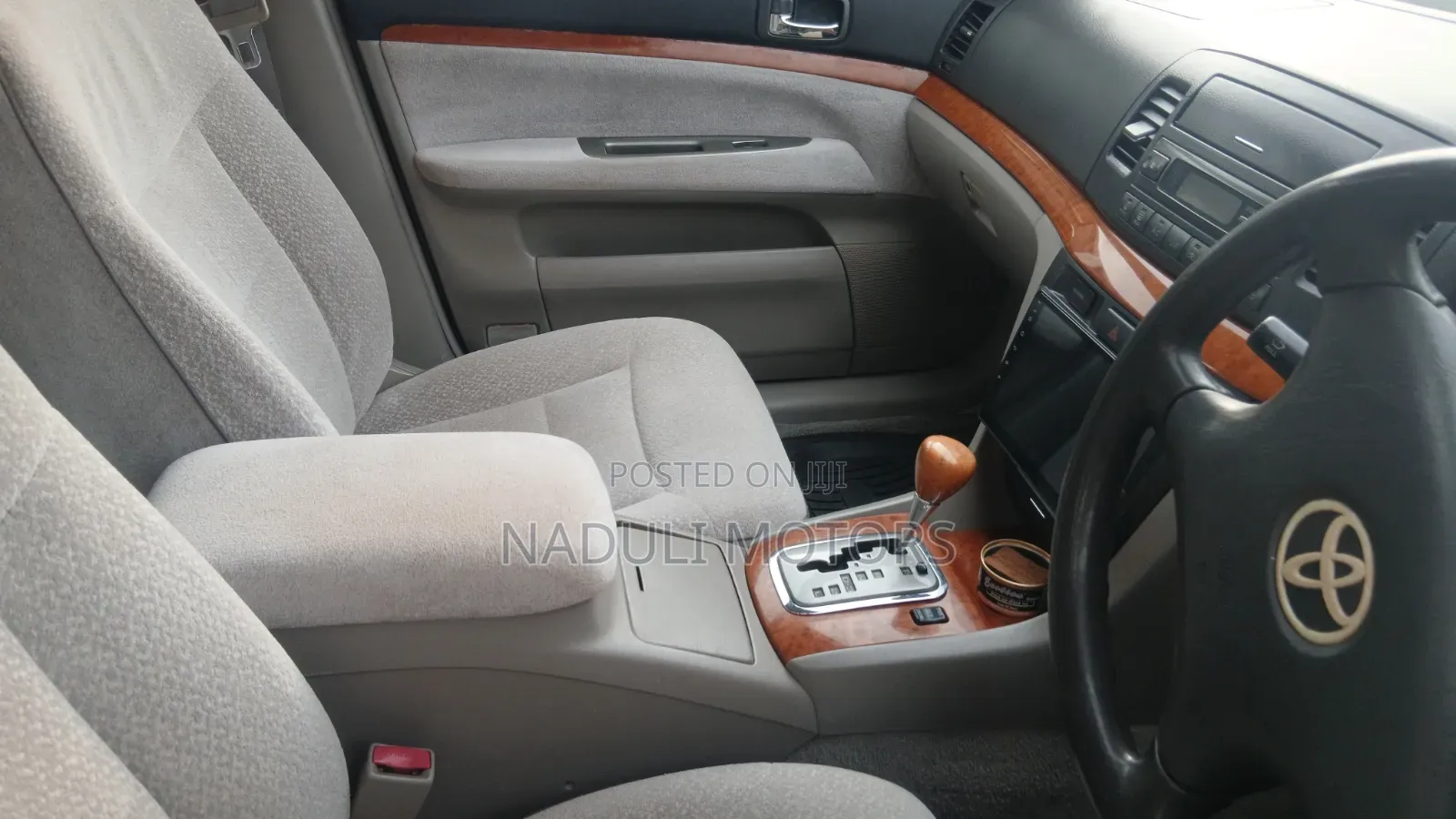 Toyota Mark II 2004 Gray