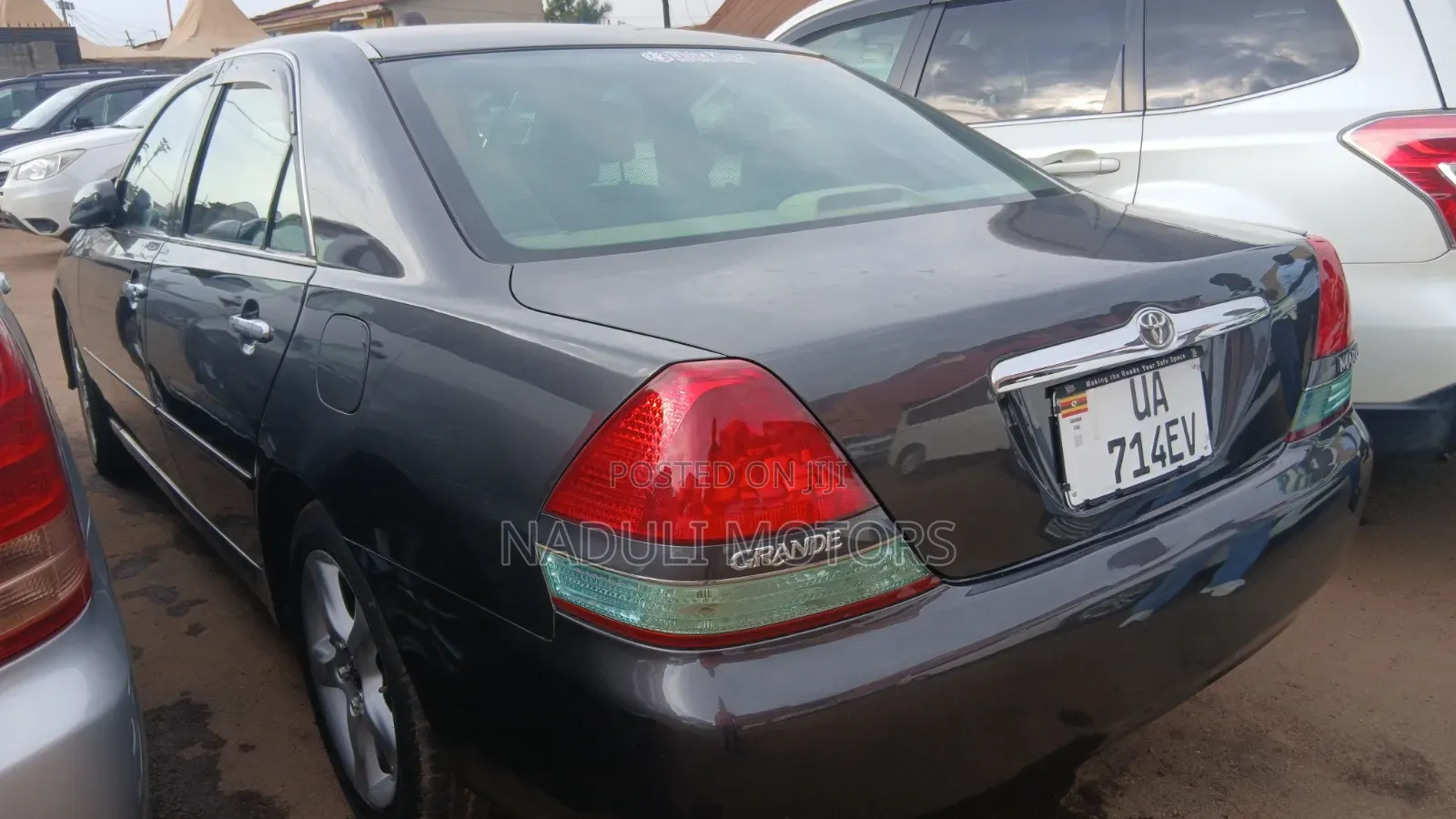 Toyota Mark II 2004 Gray