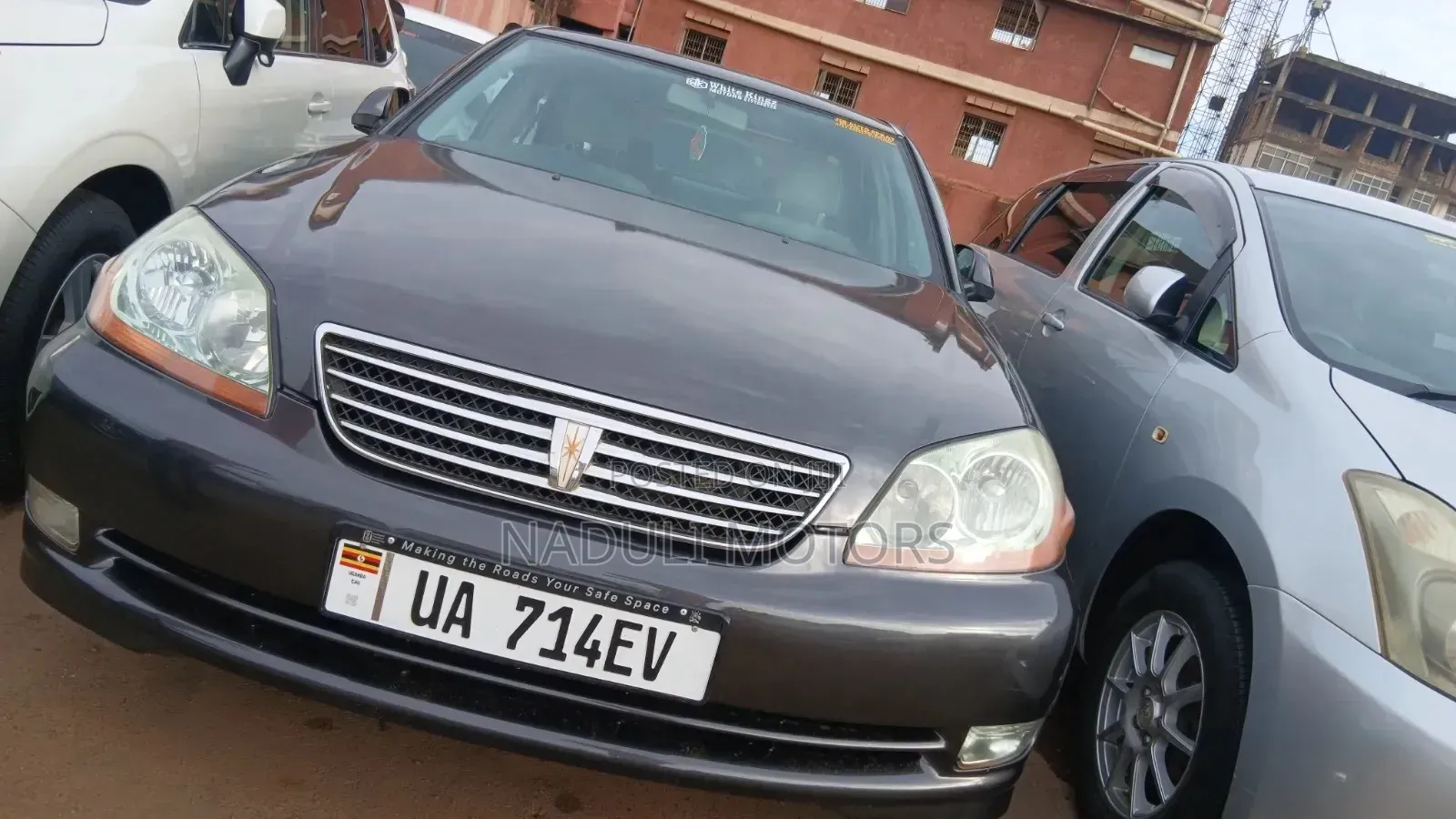 Toyota Mark II 2004 Gray