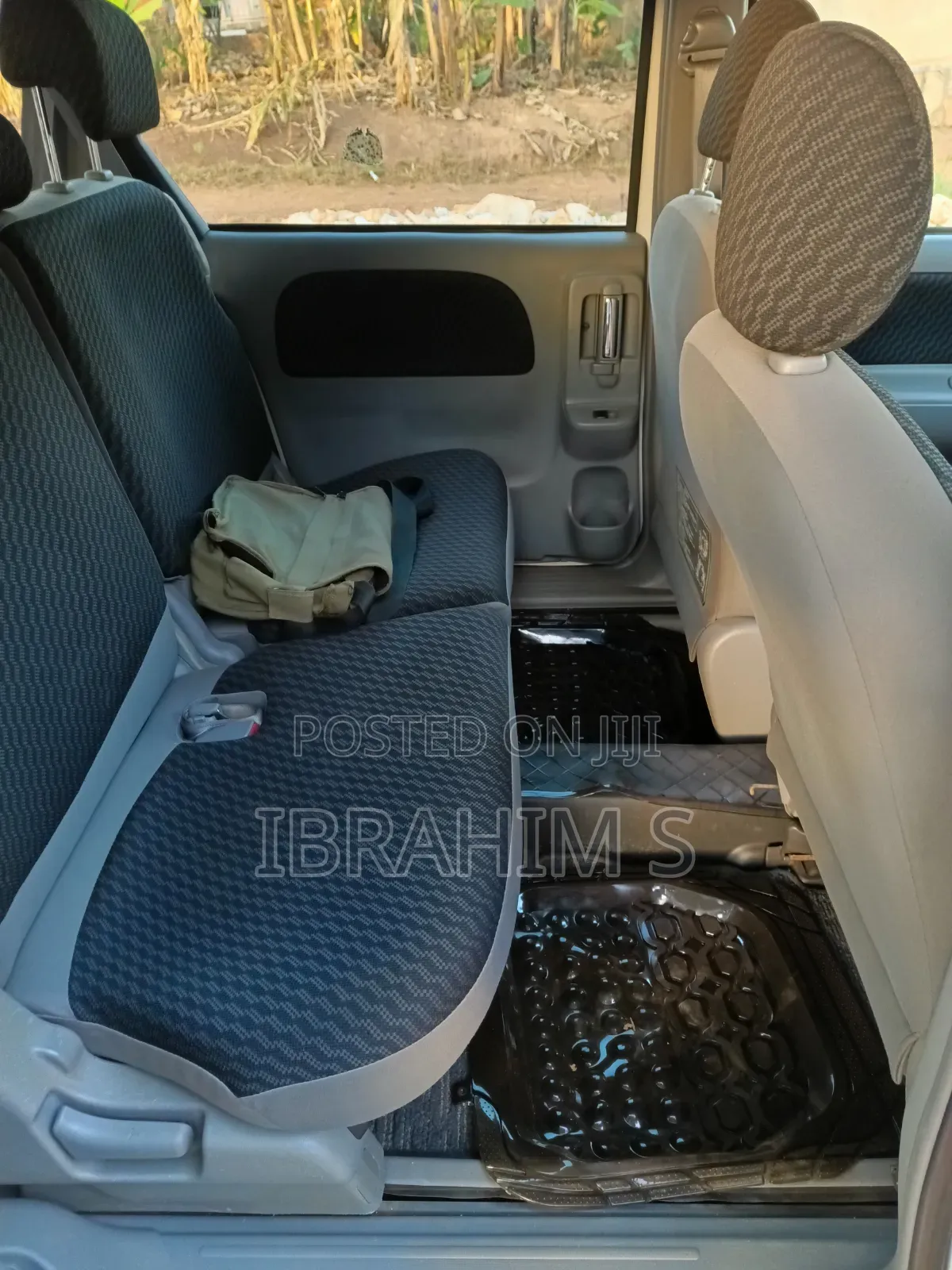 Toyota Sienta 2010 White