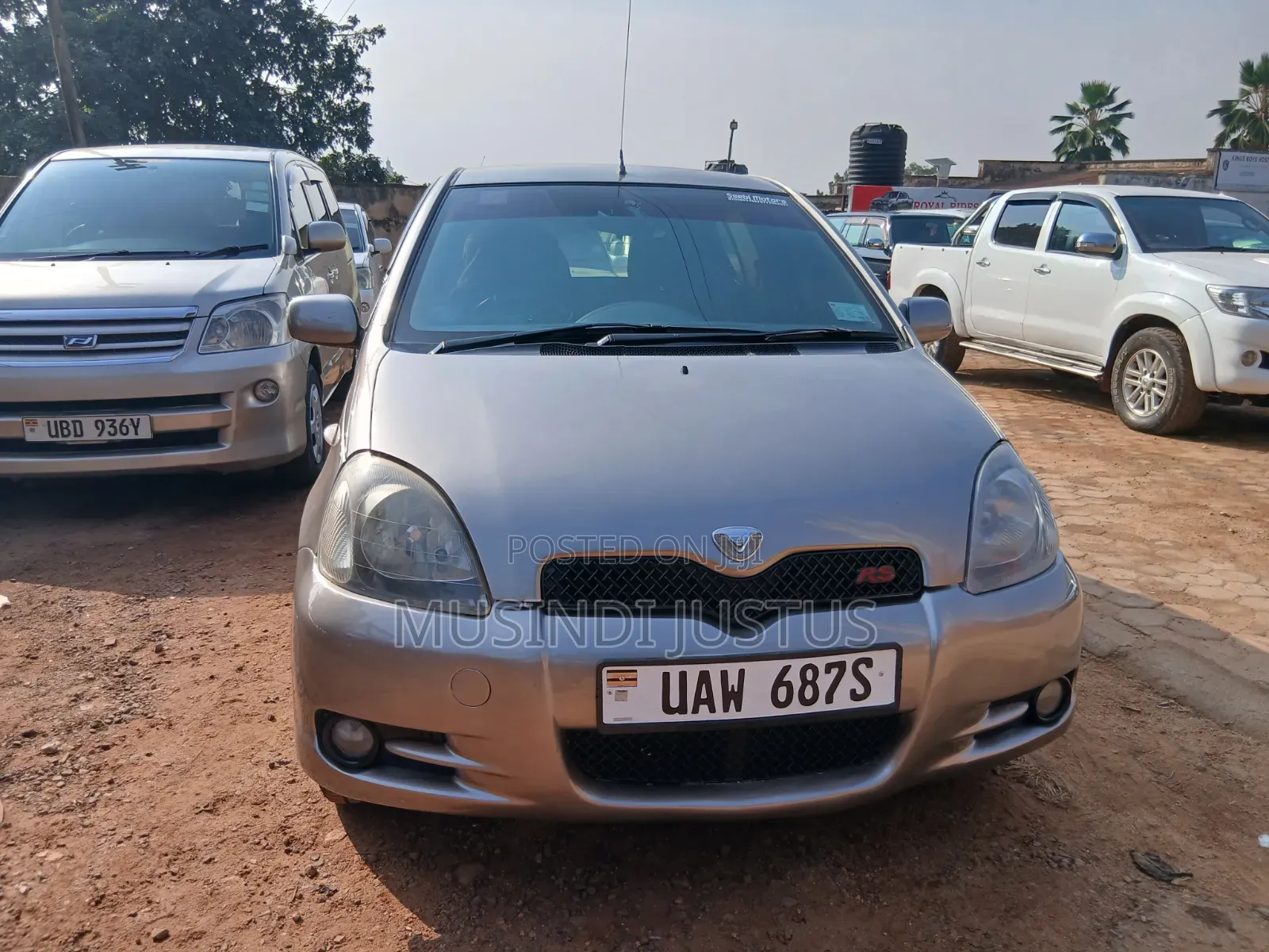 Toyota Vitz 2004 Gray