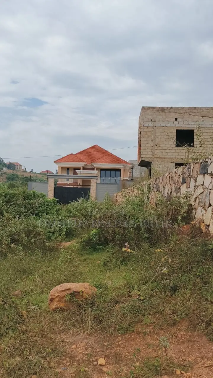 Land for Sale – Kira Kitikifumba Estate