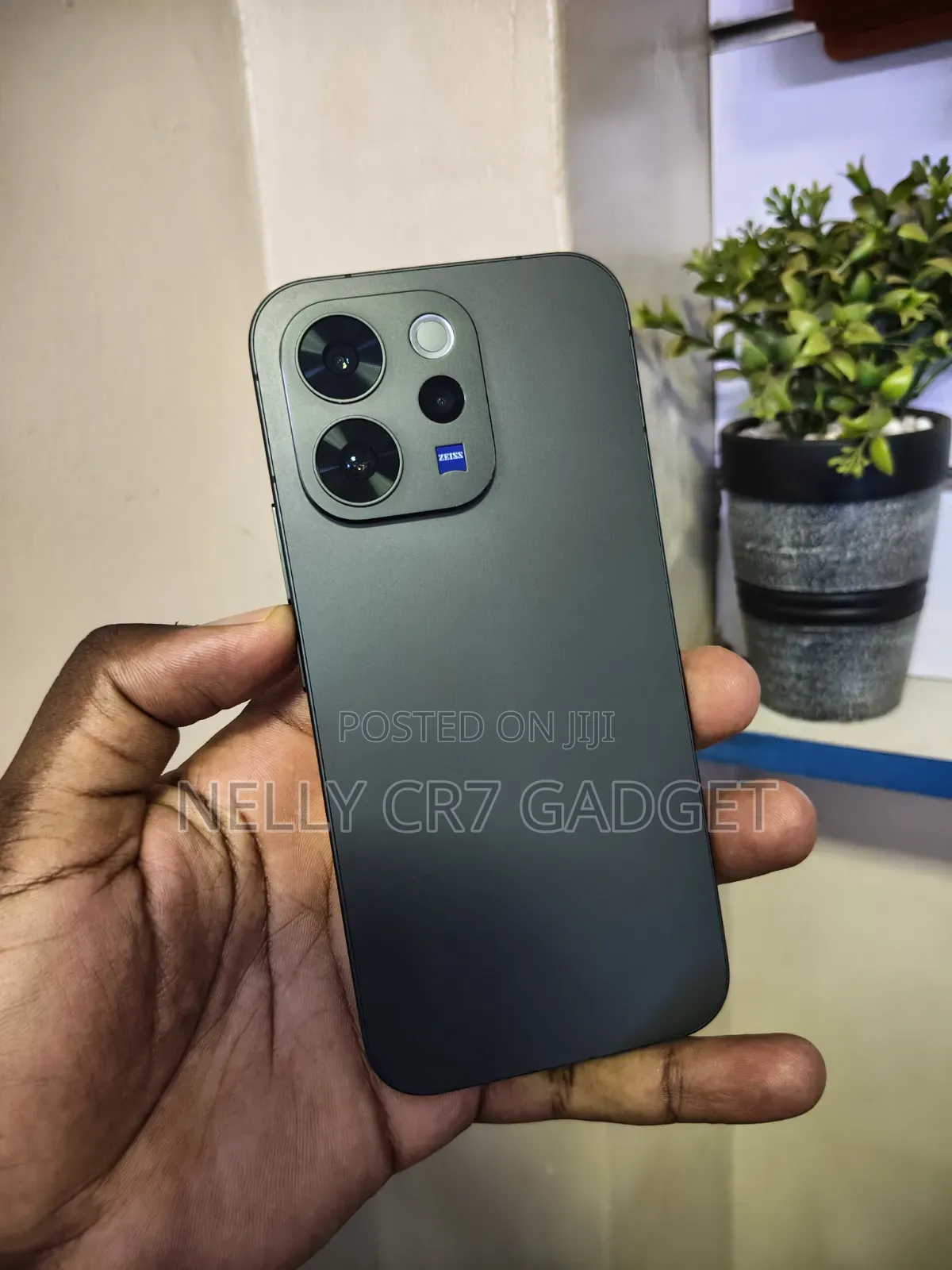 Vivo V70 512 GB Gray