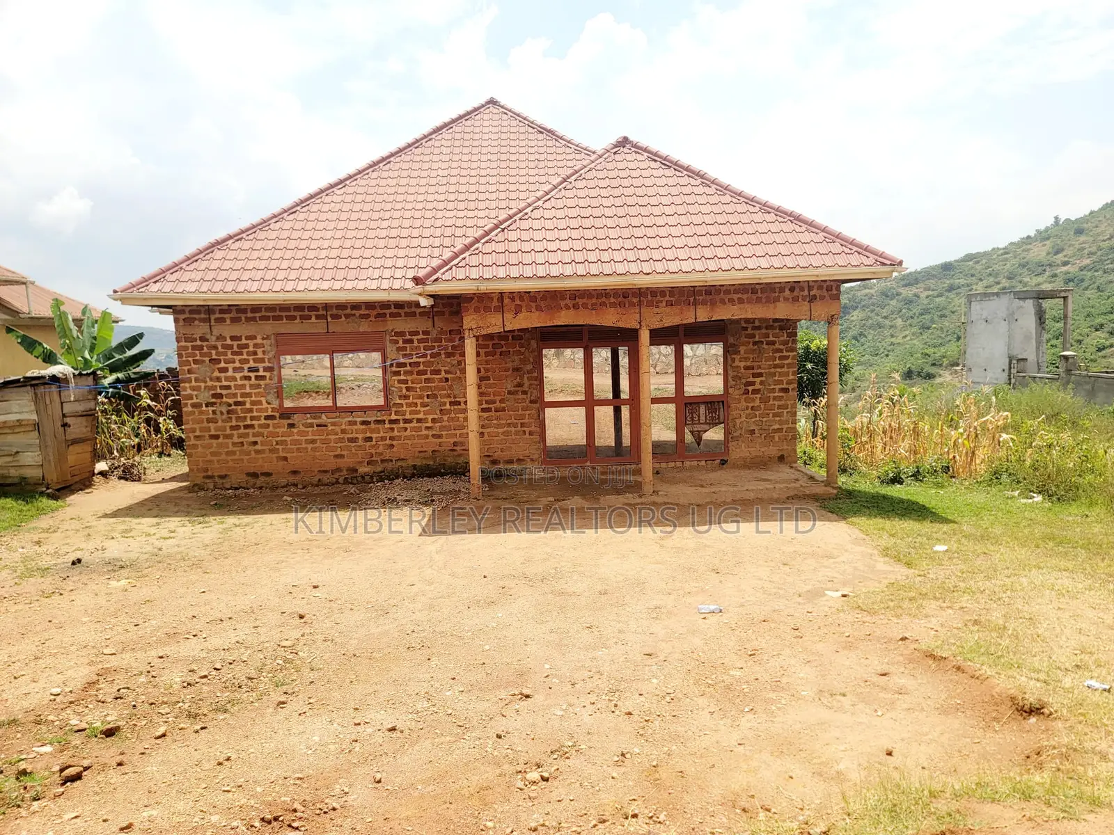 2bdrm House in Division A for sale