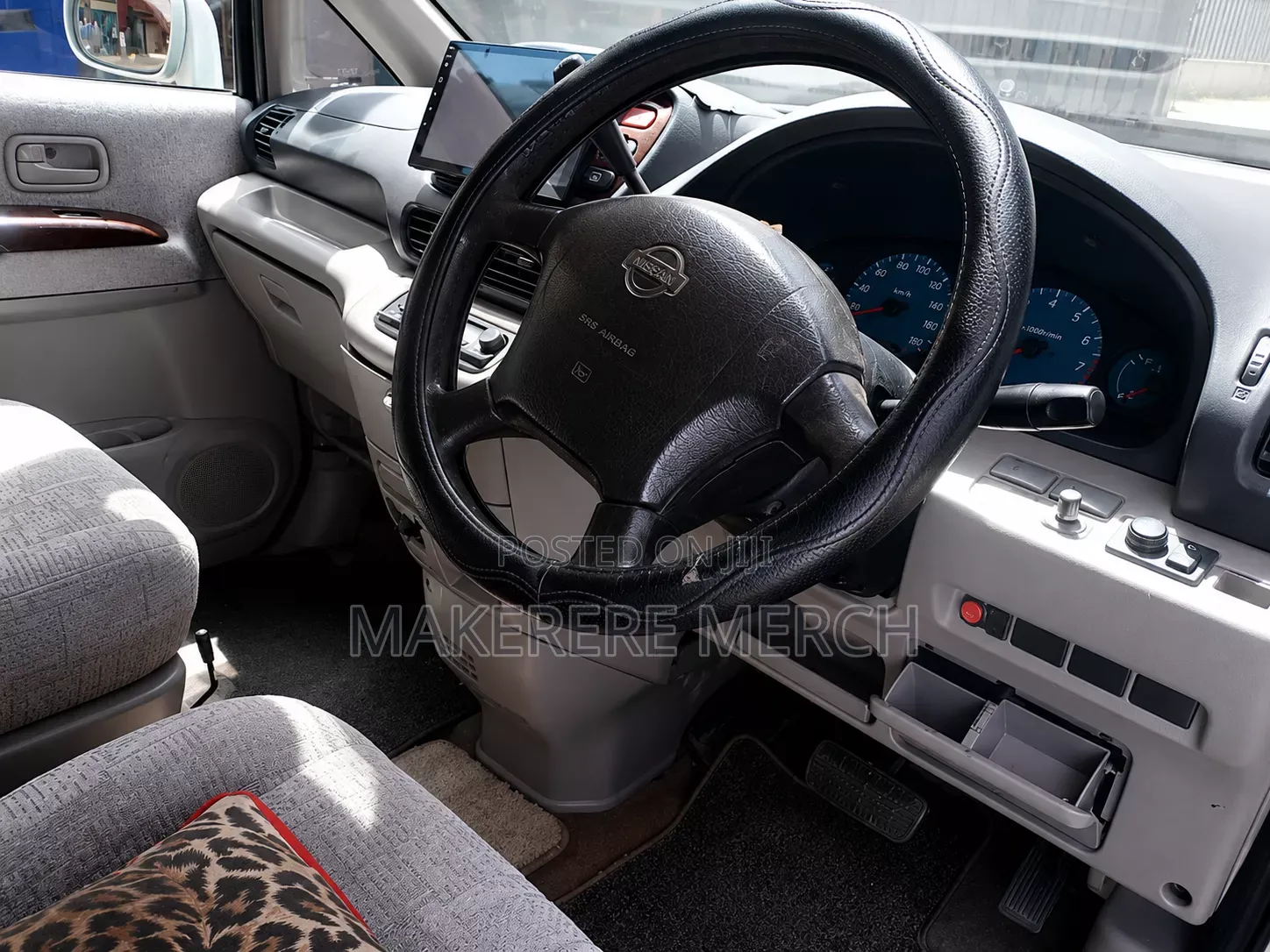 Nissan Serena 2001 Silver