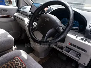 Nissan Serena 2001 Silver