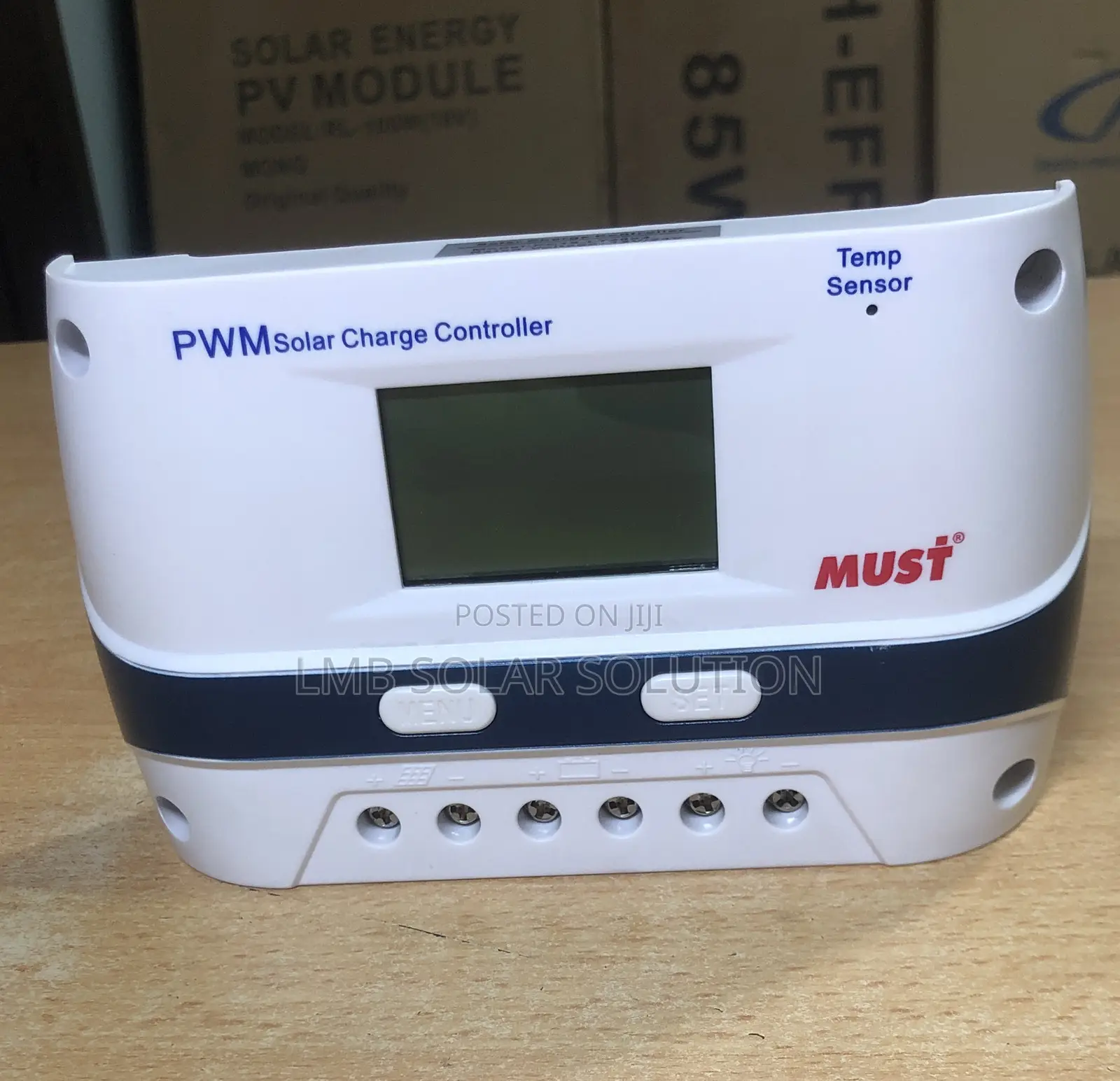 Must PWM 30Amps Solar Charge Controller