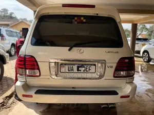 Toyota Land Cruiser Prado 2006 White
