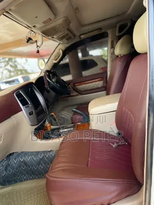 Toyota Land Cruiser Prado 2006 White