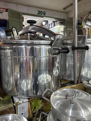 Commercial-Grade Pressure Cooker 80litres